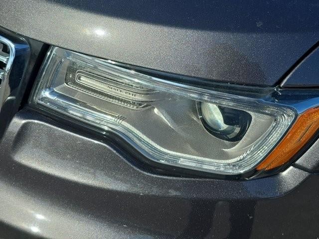 2021 Jeep Grand Cherokee Overland 4x2