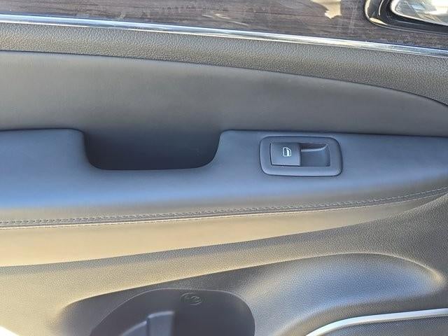 2021 Jeep Grand Cherokee Overland 4x2