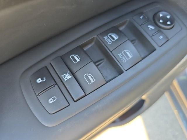 2021 Jeep Grand Cherokee Overland 4x2