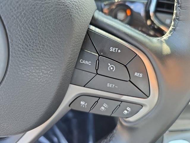 2021 Jeep Grand Cherokee Overland 4x2