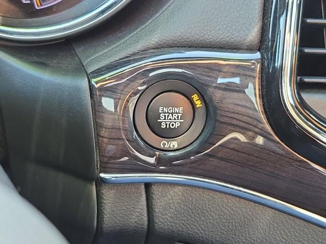 2021 Jeep Grand Cherokee Overland 4x2