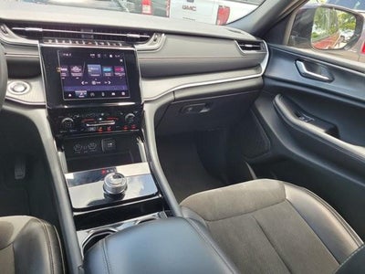 2023 Jeep Grand Cherokee L Altitude 4x2