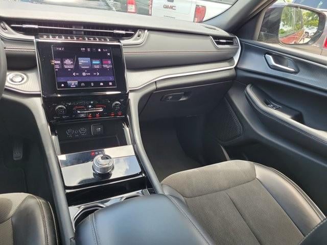 2023 Jeep Grand Cherokee L Altitude 4x2
