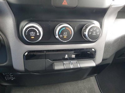 2024 RAM 1500 Big Horn 4x2 Crew Cab 5'7" Box