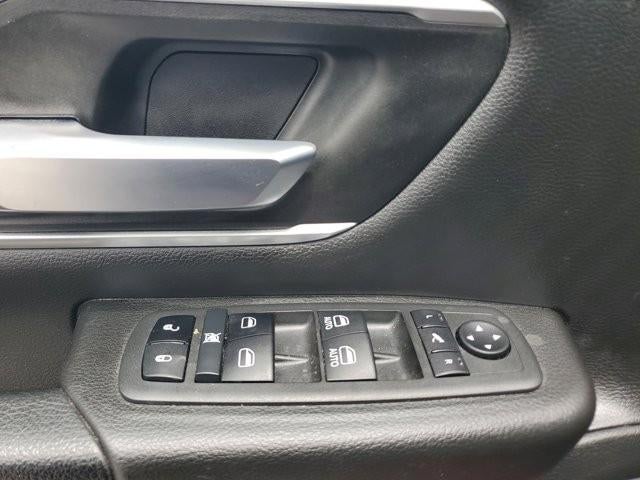 2022 RAM 1500 Big Horn 4x4 Crew Cab 5'7" Box