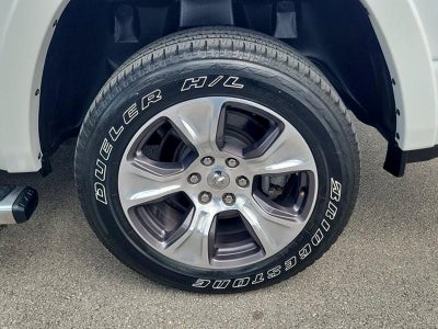 2022 RAM 1500 Laramie Crew Cab 4x4 5'7" Box