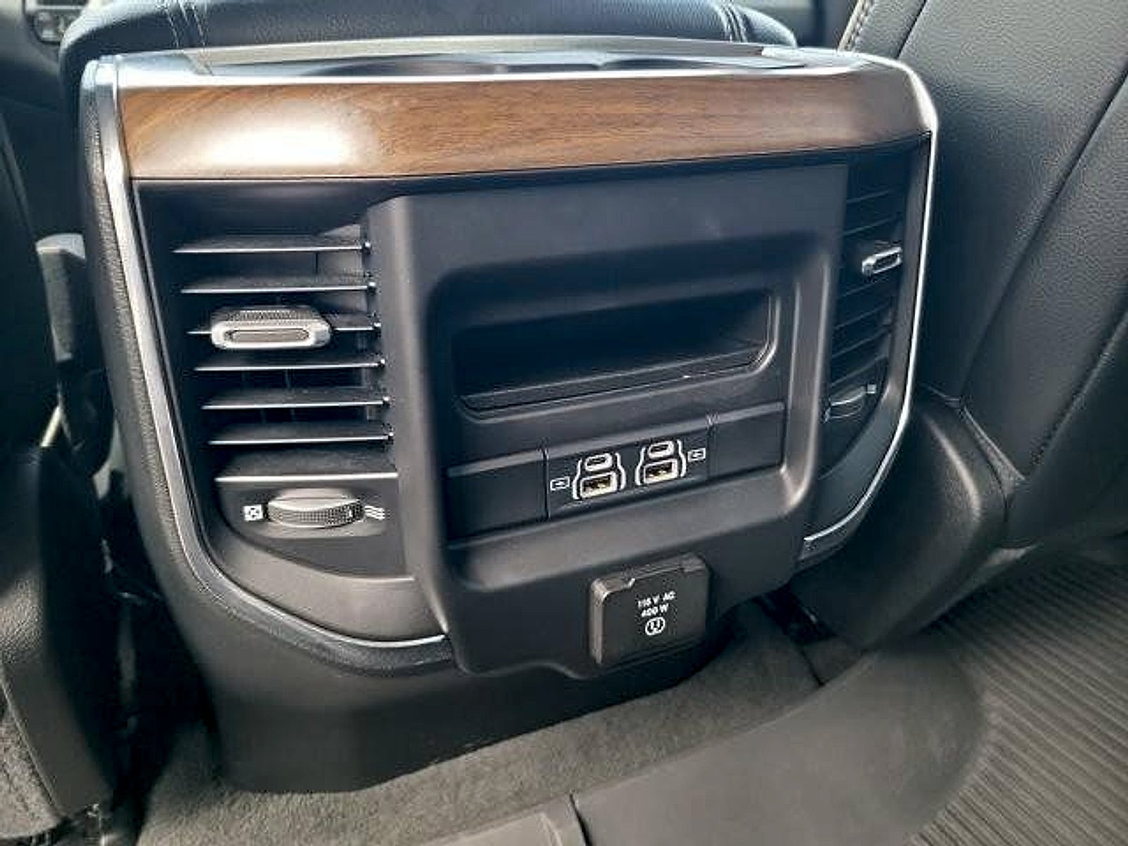 2022 RAM 1500 Laramie Crew Cab 4x4 5'7" Box