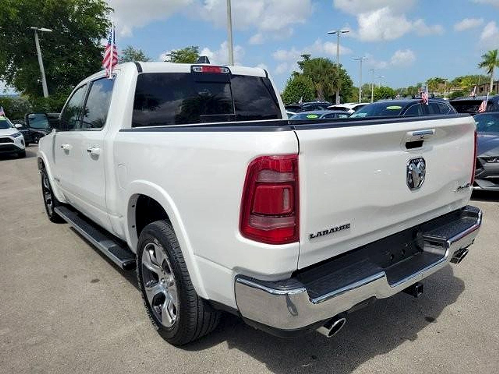 2022 RAM 1500 Laramie Crew Cab 4x4 5'7" Box