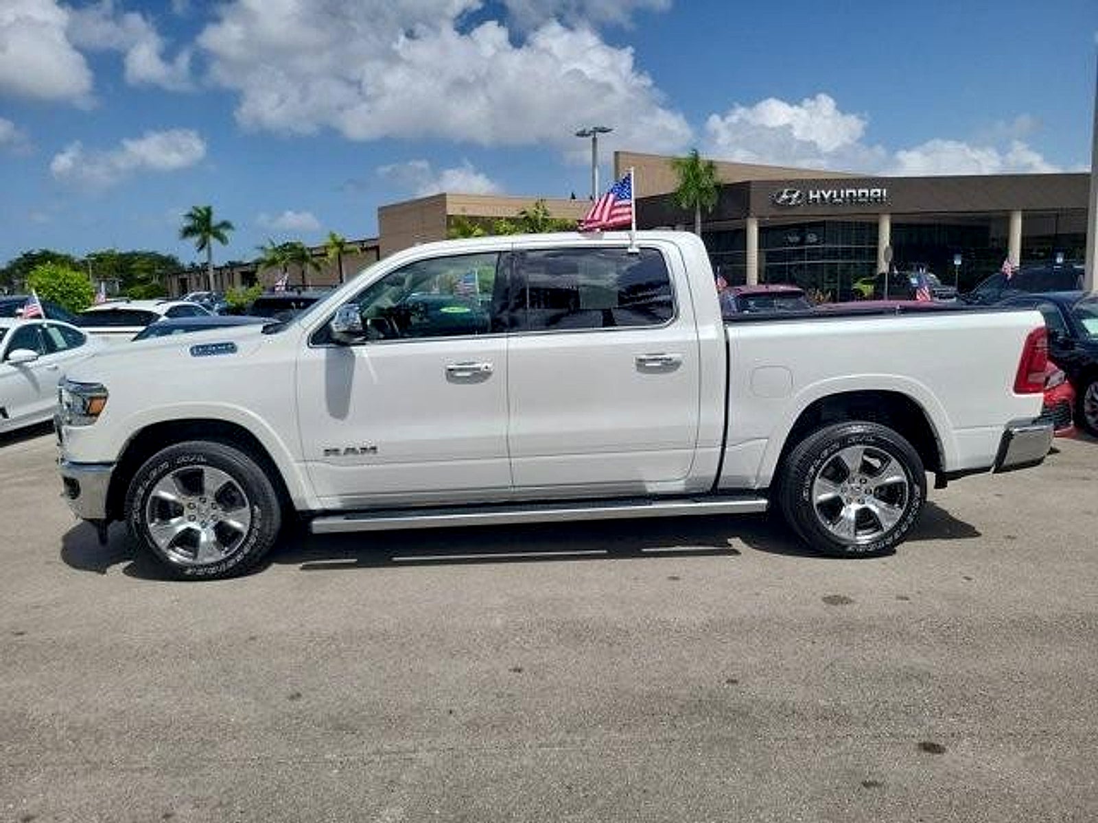 2022 RAM 1500 Laramie Crew Cab 4x4 5'7" Box