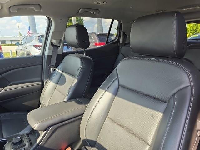 2023 GMC Acadia FWD SLT