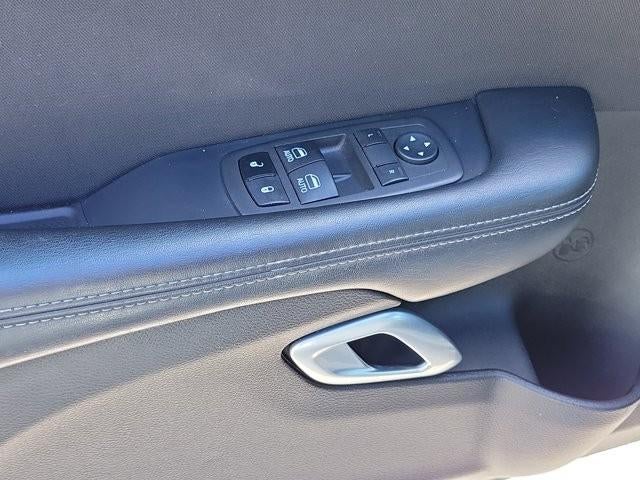 2022 Dodge Challenger SXT RWD