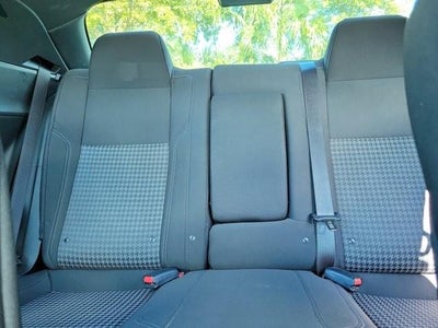 2022 Dodge Challenger SXT RWD