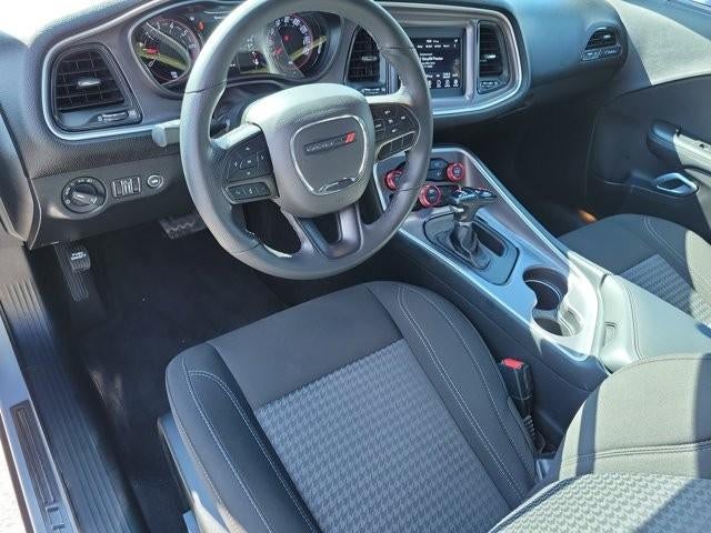 2022 Dodge Challenger SXT RWD