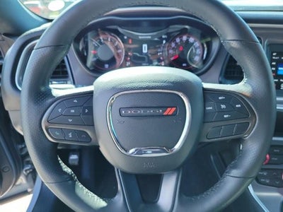 2022 Dodge Challenger SXT RWD