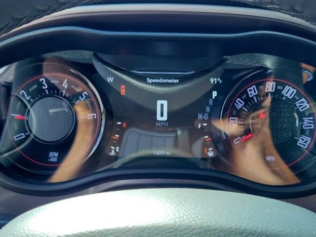 2022 Dodge Challenger SXT RWD