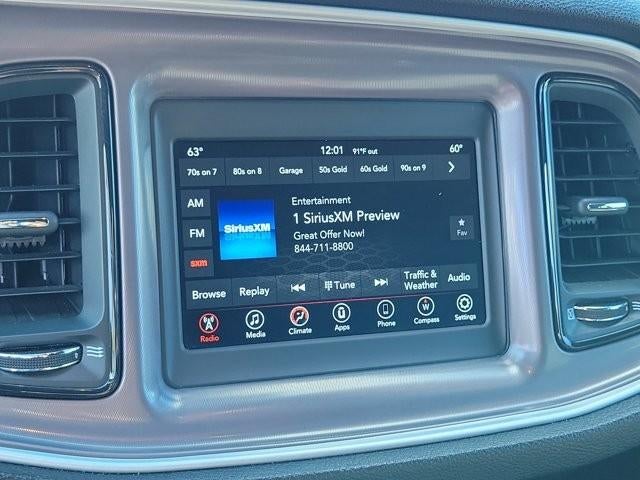 2022 Dodge Challenger SXT RWD