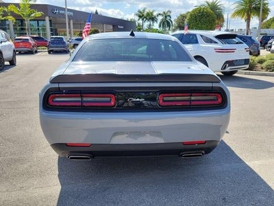 2022 Dodge Challenger SXT RWD