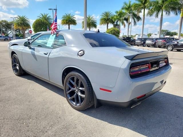 2022 Dodge Challenger SXT RWD