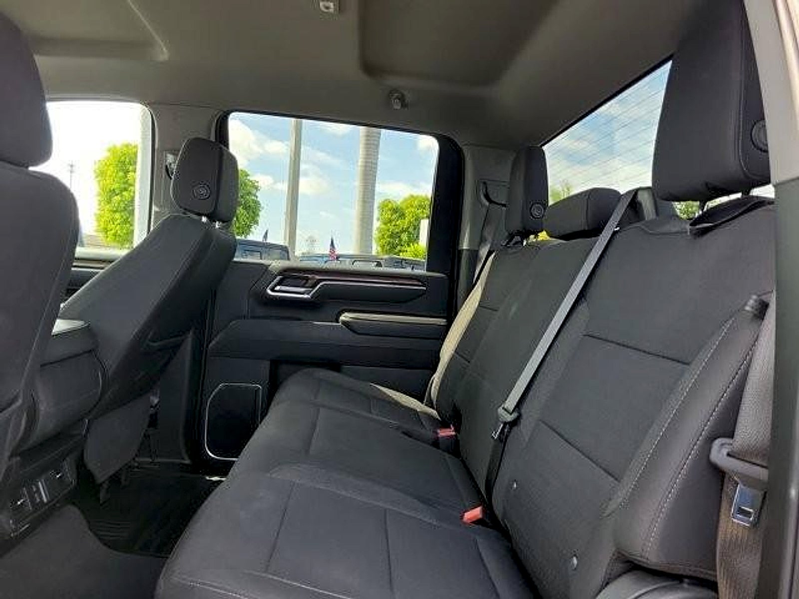 2025 Chevrolet Silverado 2500HD 4WD Crew Cab Standard Bed LT