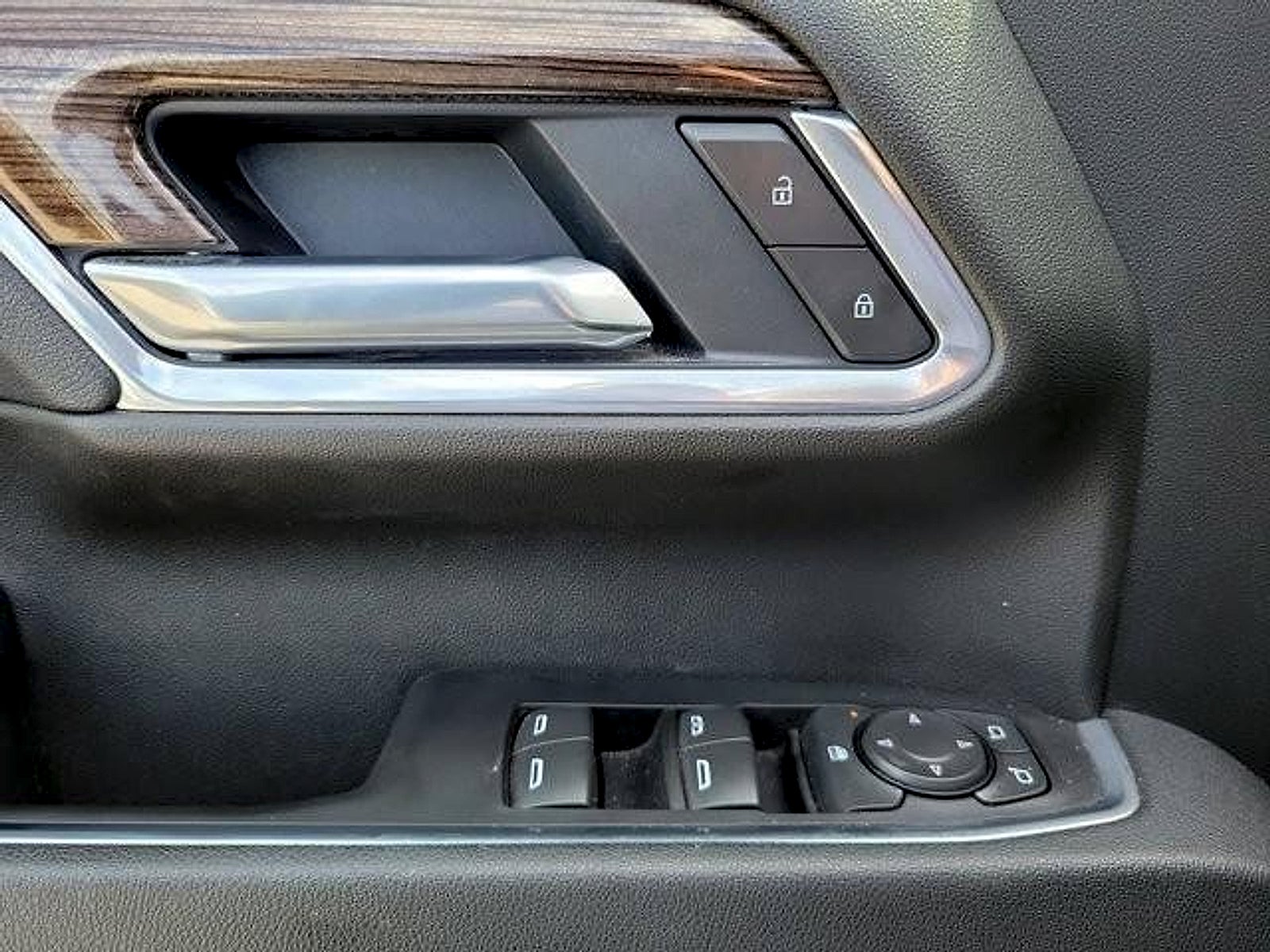 2025 Chevrolet Silverado 2500HD 4WD Crew Cab Standard Bed LT
