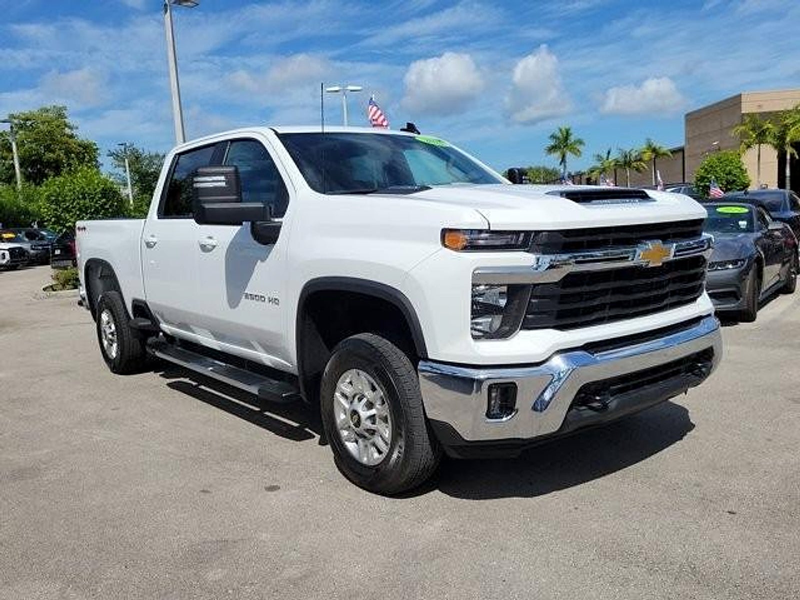 2025 Chevrolet Silverado 2500HD 4WD Crew Cab Standard Bed LT