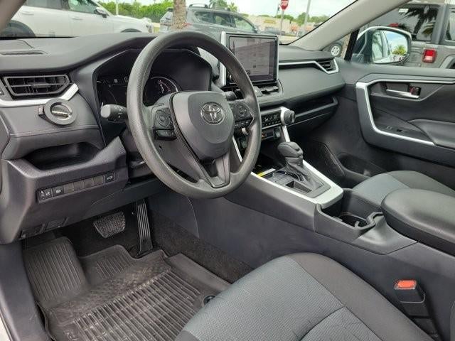 2025 Toyota RAV4 XLE FWD (GS)