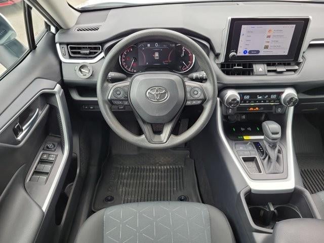 2025 Toyota RAV4 XLE FWD (GS)