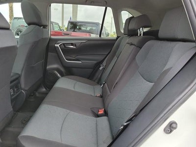 2025 Toyota RAV4 XLE FWD (GS)
