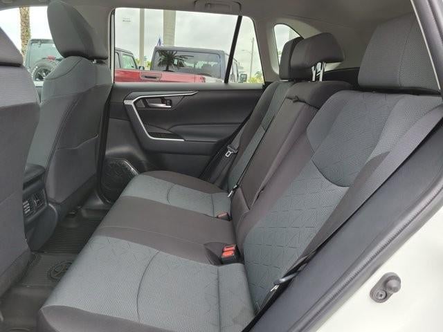 2025 Toyota RAV4 XLE FWD (GS)