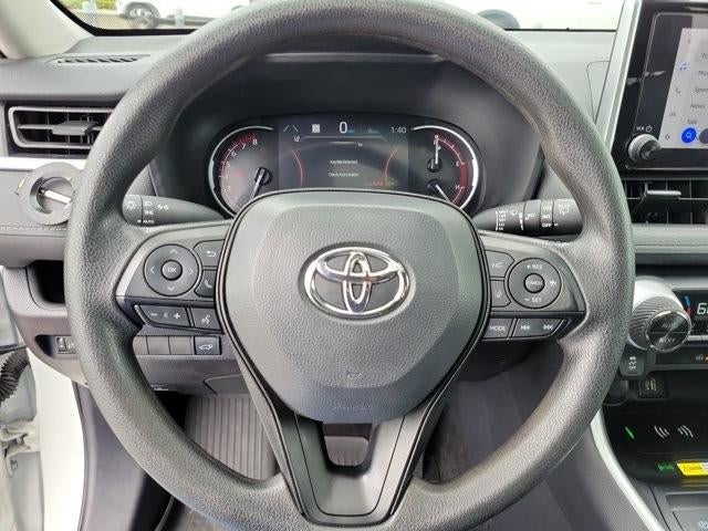 2025 Toyota RAV4 XLE FWD (GS)