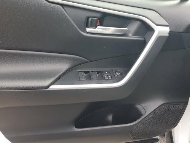 2024 Toyota RAV4 XLE FWD (GS)