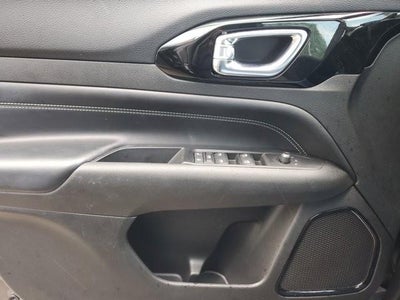 2022 Jeep Compass Altitude FWD