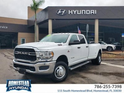 2022 RAM 3500 Tradesman 4x4 Crew Cab 8' Box