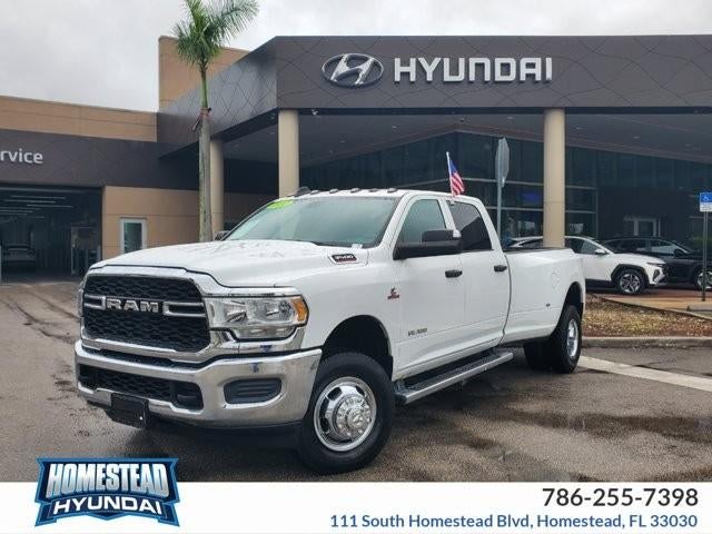 2022 RAM 3500 Tradesman 4x4 Crew Cab 8' Box