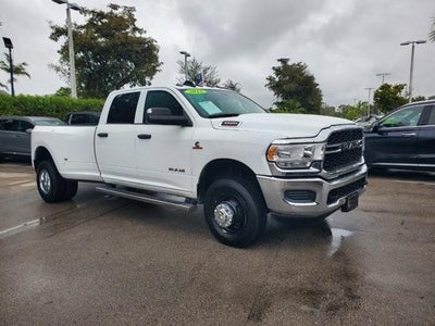 2022 RAM 3500 Tradesman 4x4 Crew Cab 8' Box