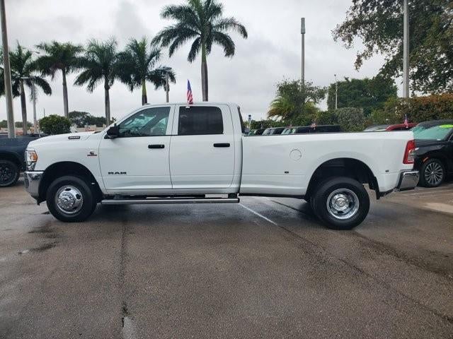 2022 RAM 3500 Tradesman 4x4 Crew Cab 8' Box