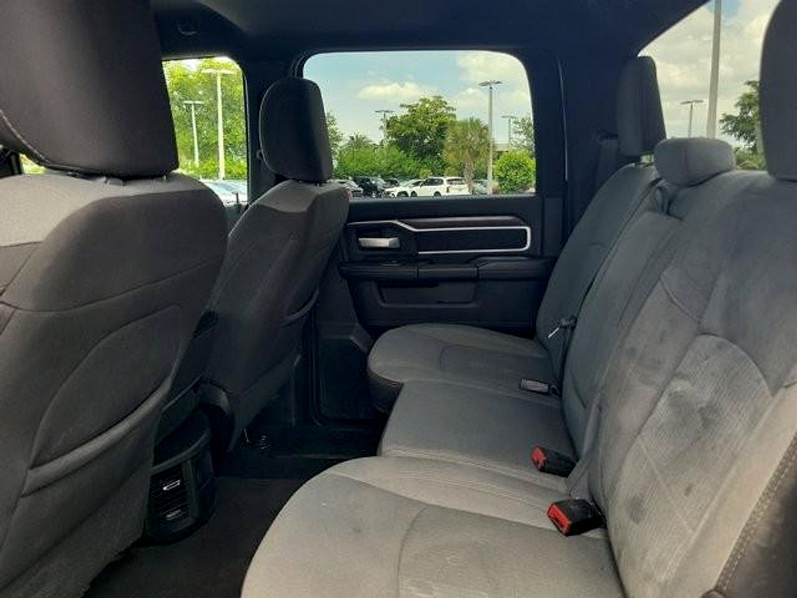 2024 RAM 3500 Big Horn Crew Cab 4x4 8' Box