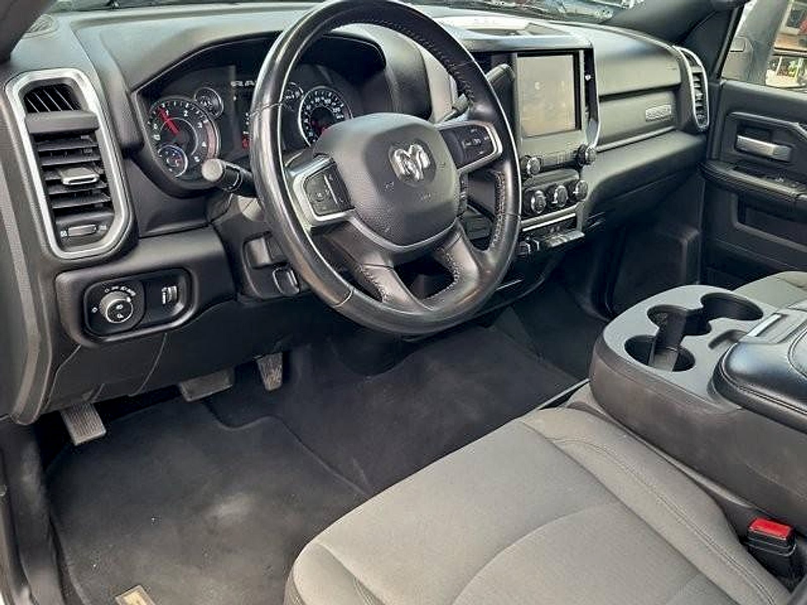 2024 RAM 3500 Big Horn Crew Cab 4x4 8' Box