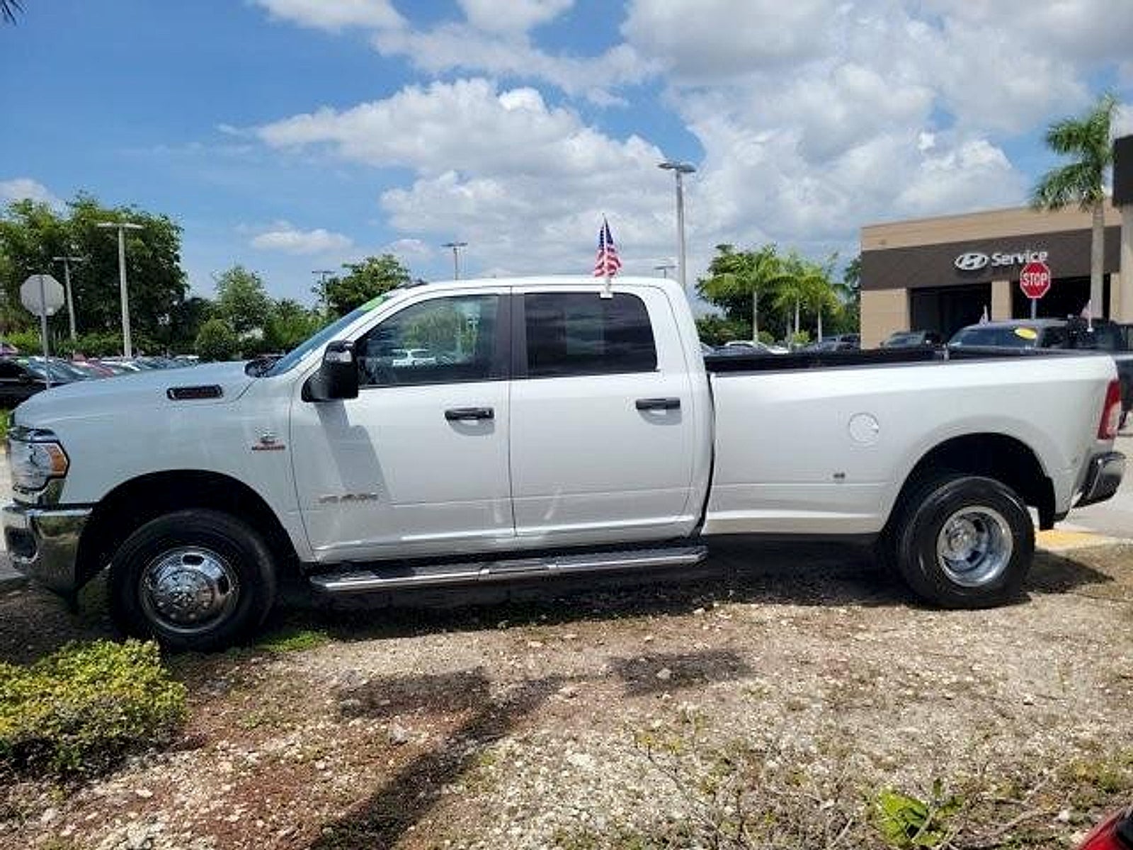 2024 RAM 3500 Big Horn Crew Cab 4x4 8' Box