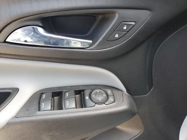 2020 Chevrolet Equinox FWD LS