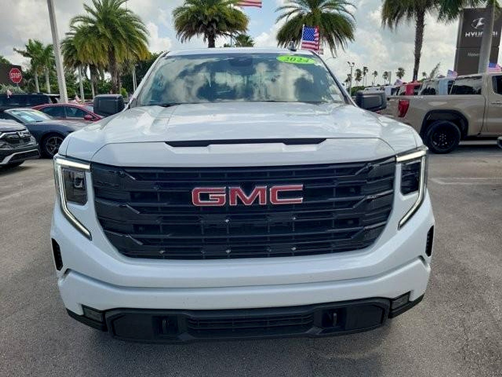 2024 GMC Sierra 1500 4WD Crew Cab Short Box Elevation with 3SB