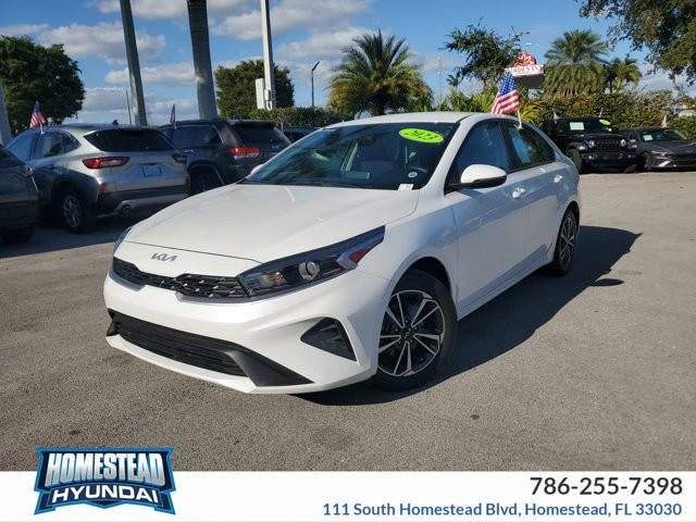 2023 Kia Forte LXS IVT