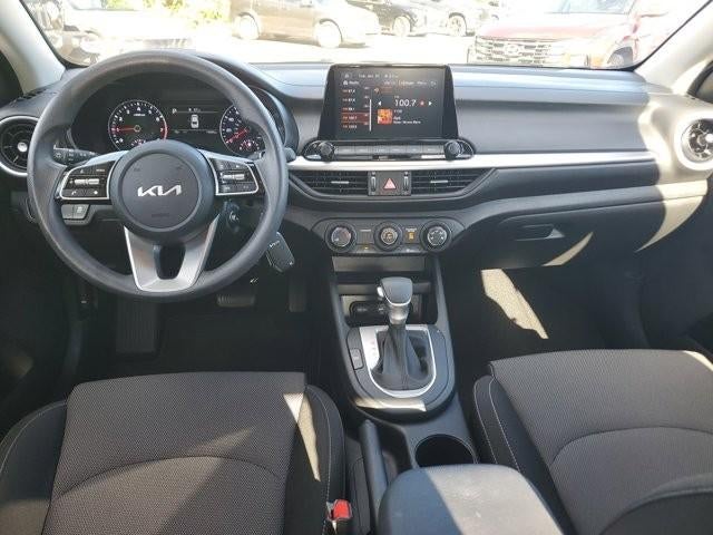 2023 Kia Forte LXS IVT