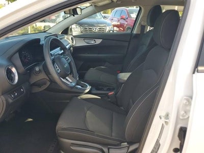 2023 Kia Forte LXS IVT