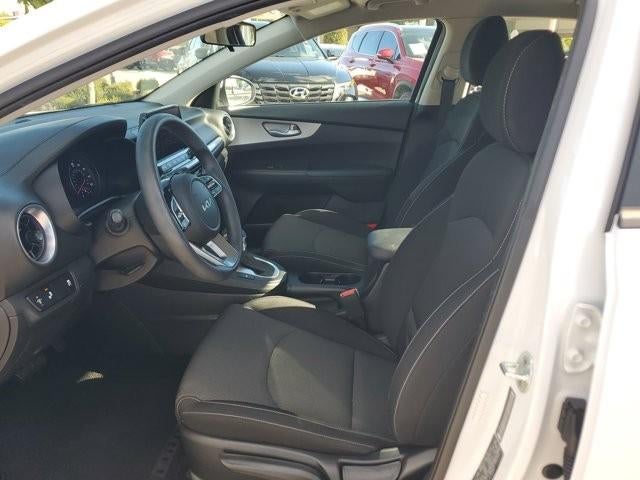 2023 Kia Forte LXS IVT