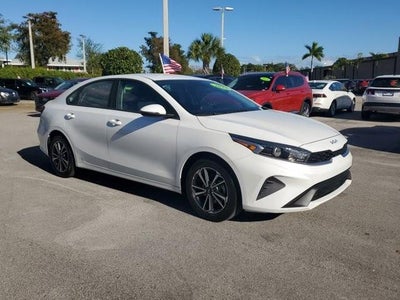 2023 Kia Forte LXS IVT