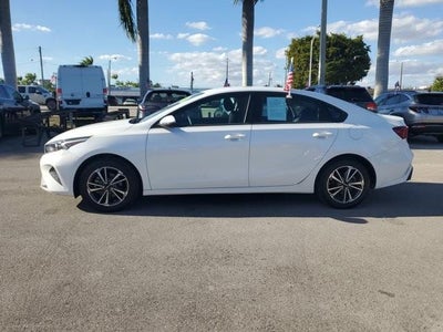 2023 Kia Forte LXS IVT