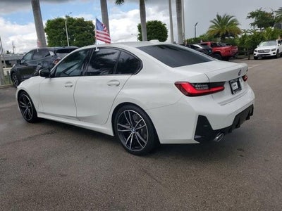 2023 BMW 330i Sedan