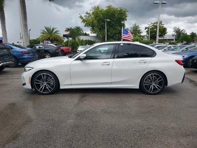 2023 BMW 330i Sedan