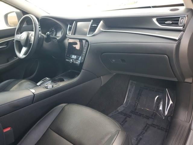 2023 INFINITI QX50 LUXE AWD